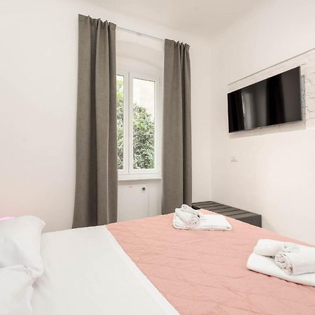 35 Via Torino, Terre Marine Apartment La Spezia Bagian luar foto